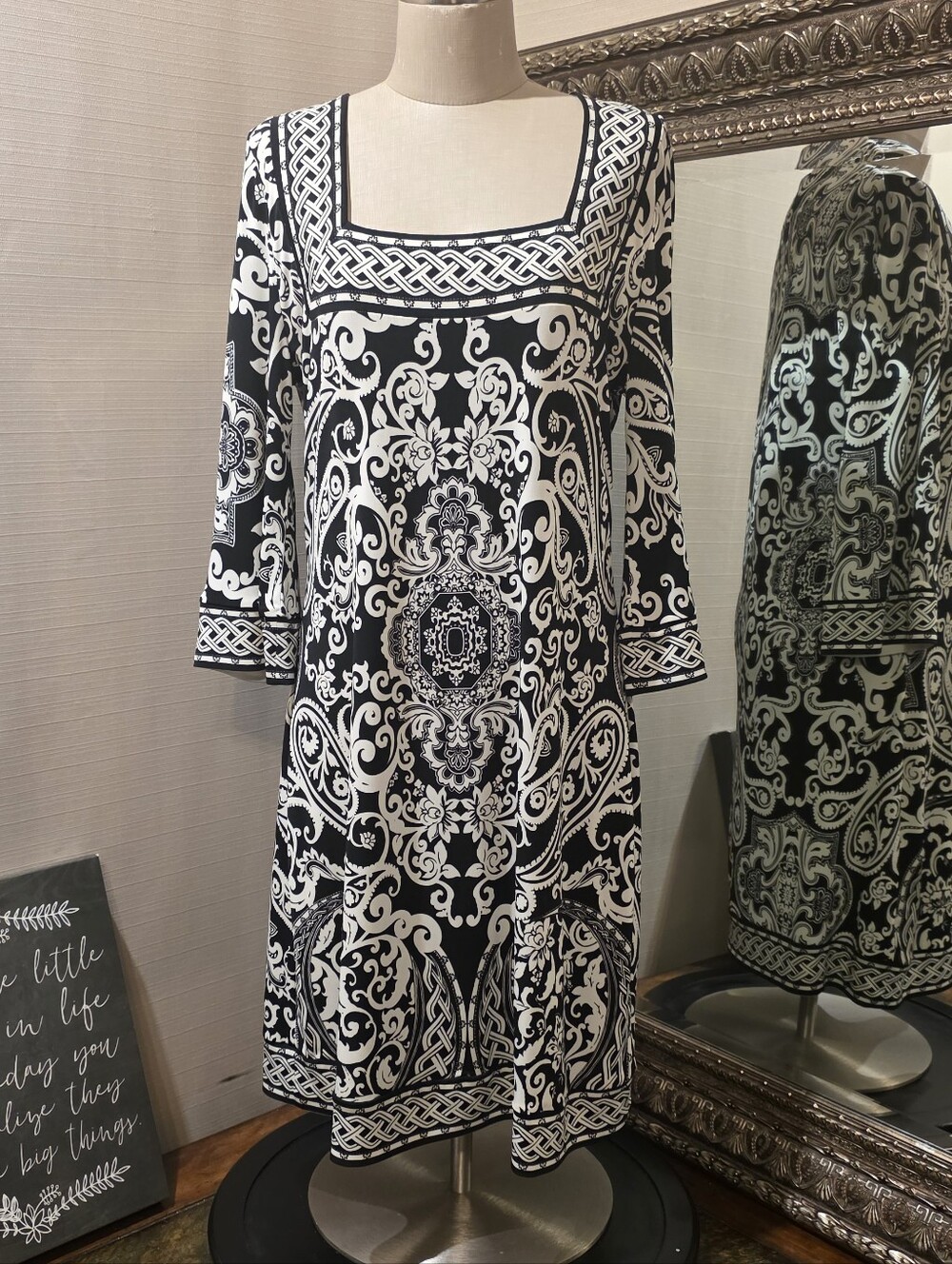 White House Black Market • Black and White Square-Neck Printed Shift Dress. Sz M